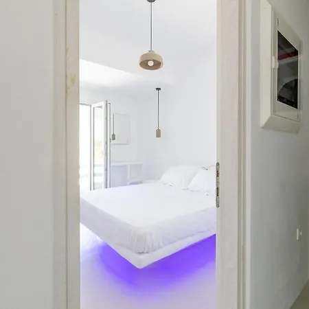 Apartment 28